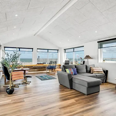 Unge - 75m From The Sea By Interhome *
